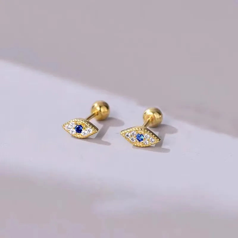 New Fashion Heart Stud Earrings for Women