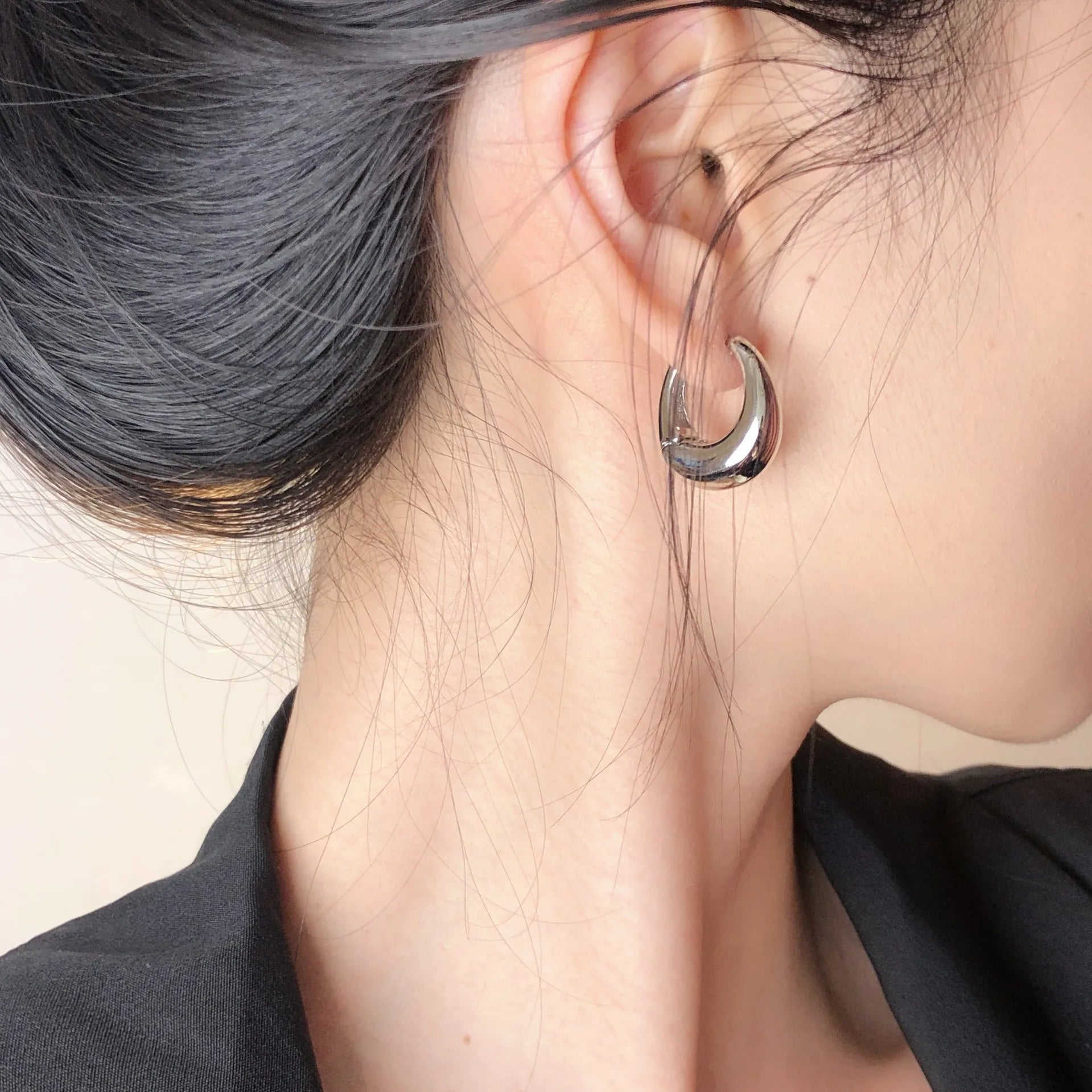 earring Aura Polished Hoops