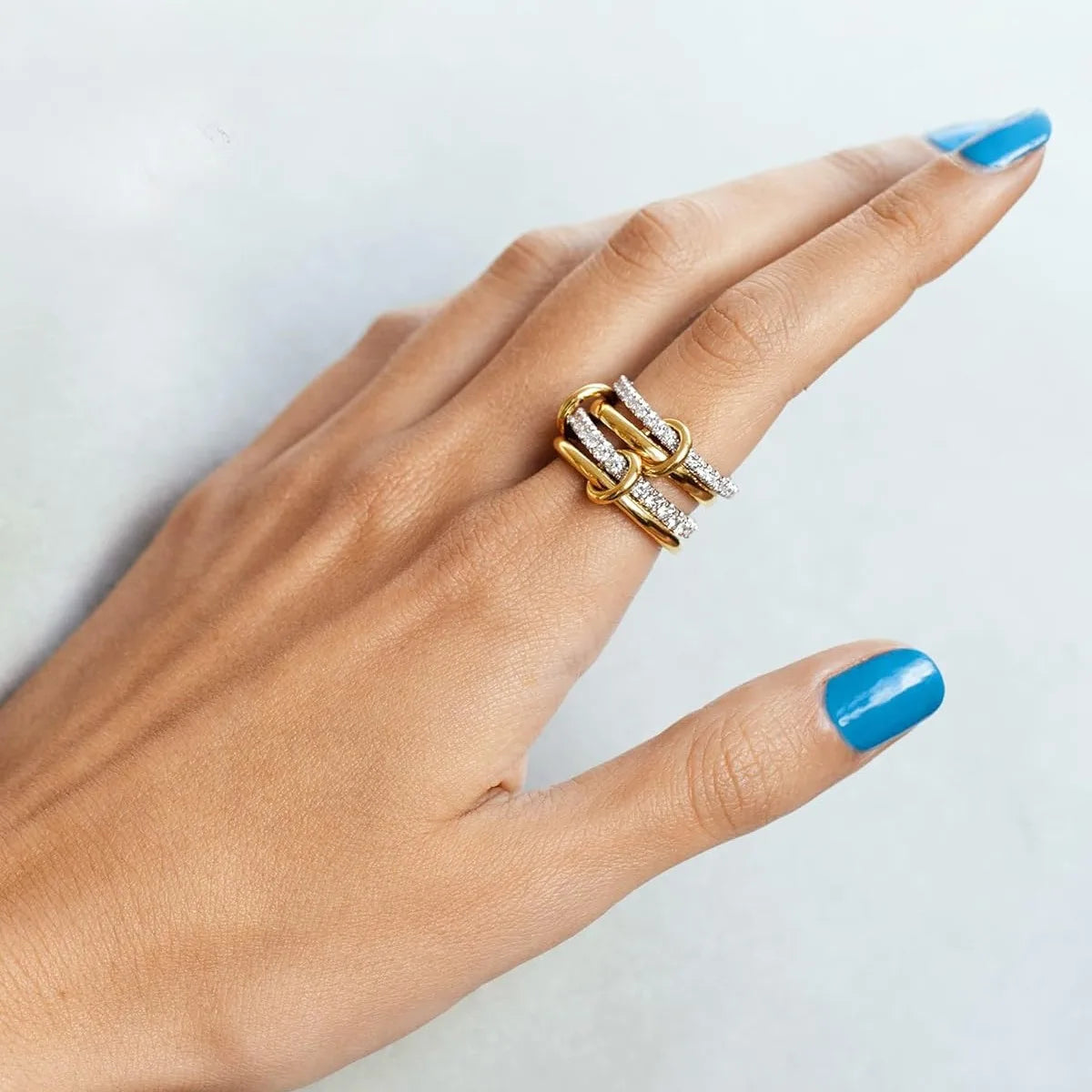 Clover Spin Ring