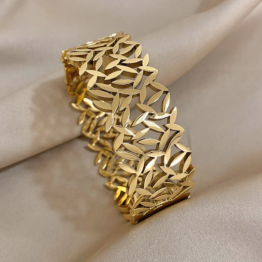 Leaf Pattern Bangle