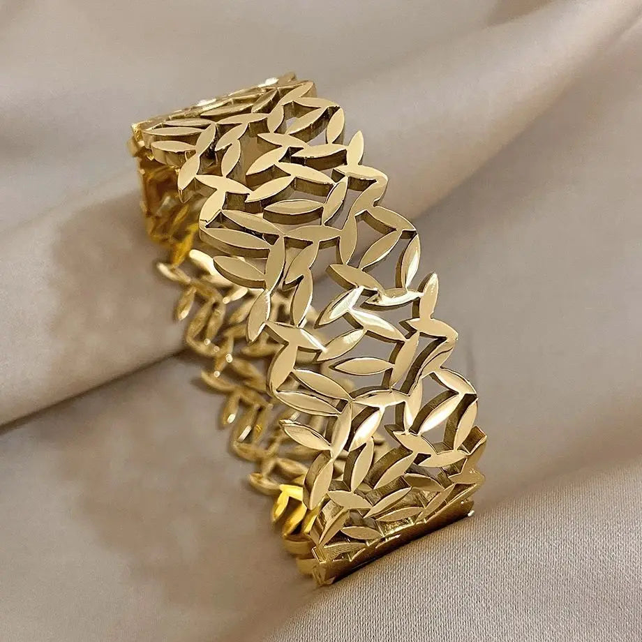 Leaf Pattern Bangle