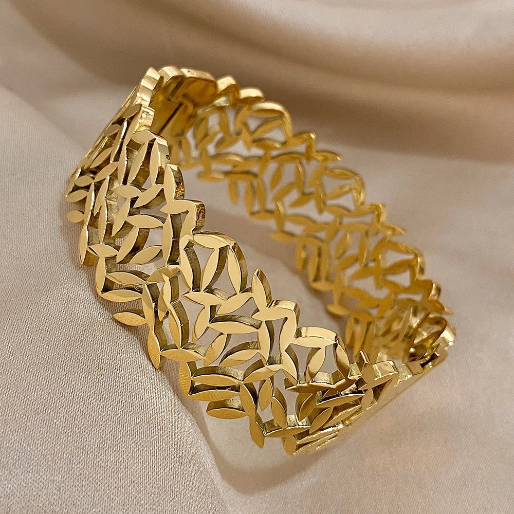 Leaf Pattern Bangle