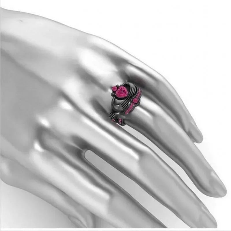 Queen Heart Lab Emerald Claddagh Ring