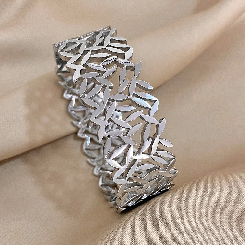 Leaf Pattern Bangle