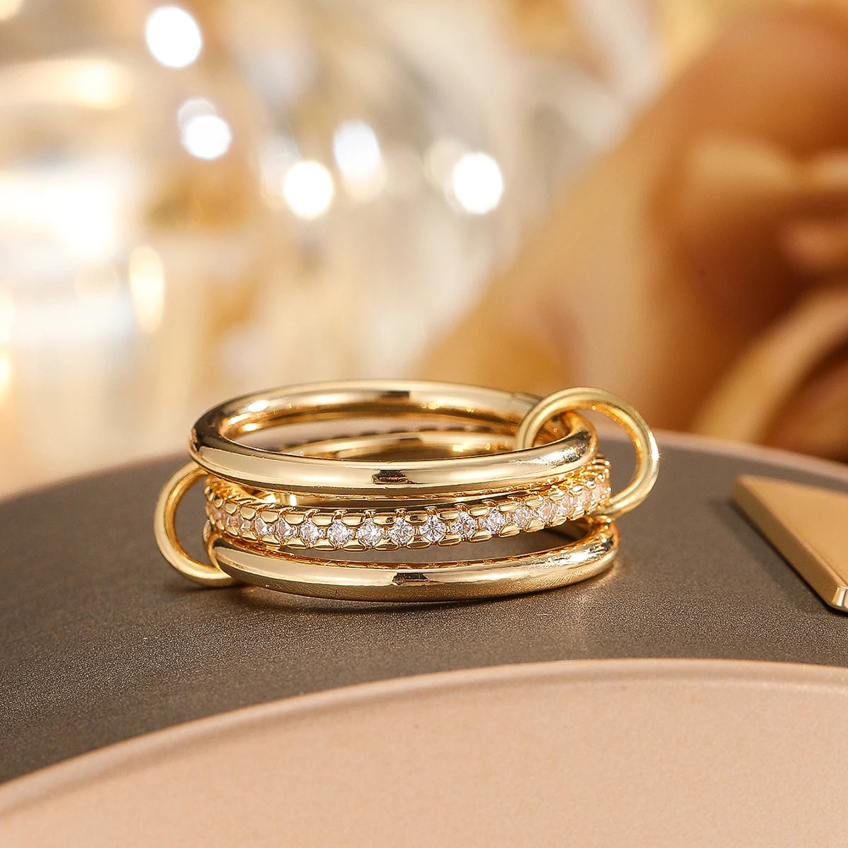 Clover Spin Ring