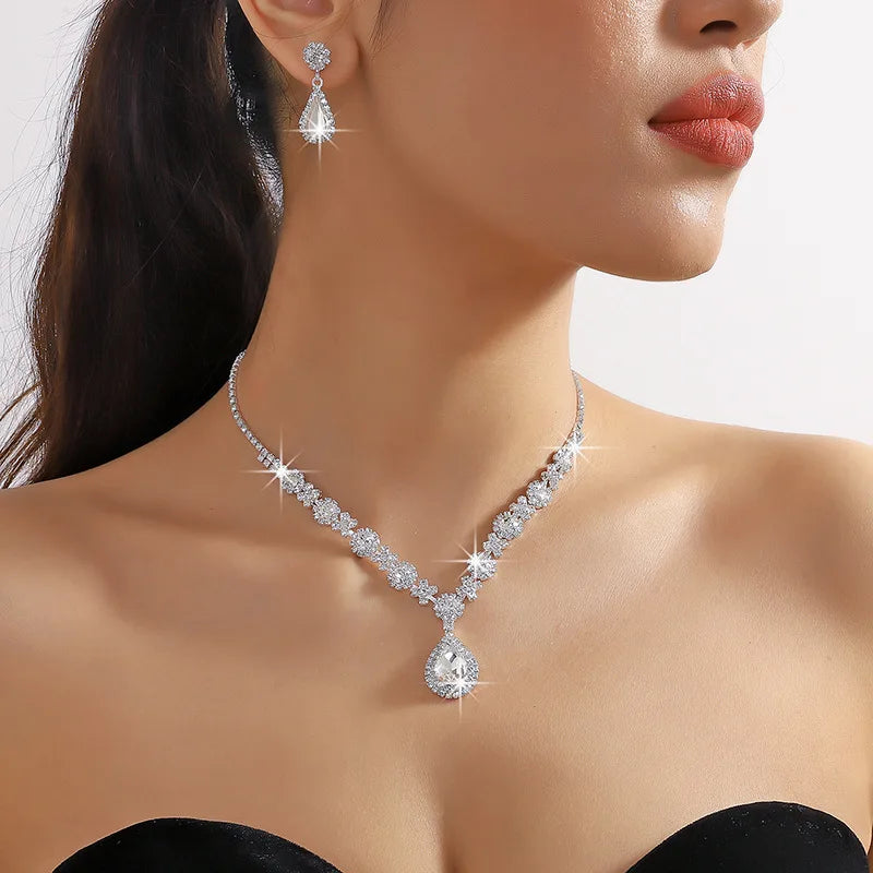 3 pieces of women's crystal droplet necklace with earrings