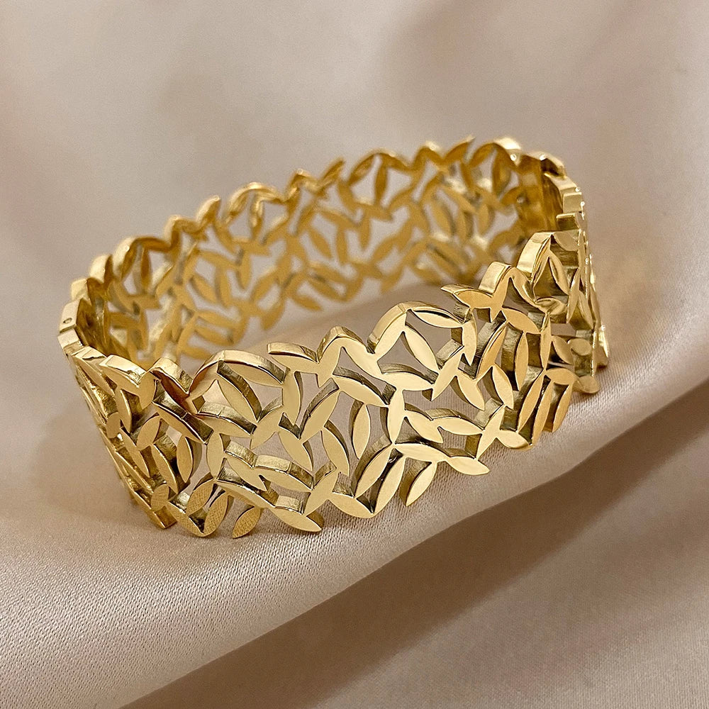 Leaf Pattern Bangle